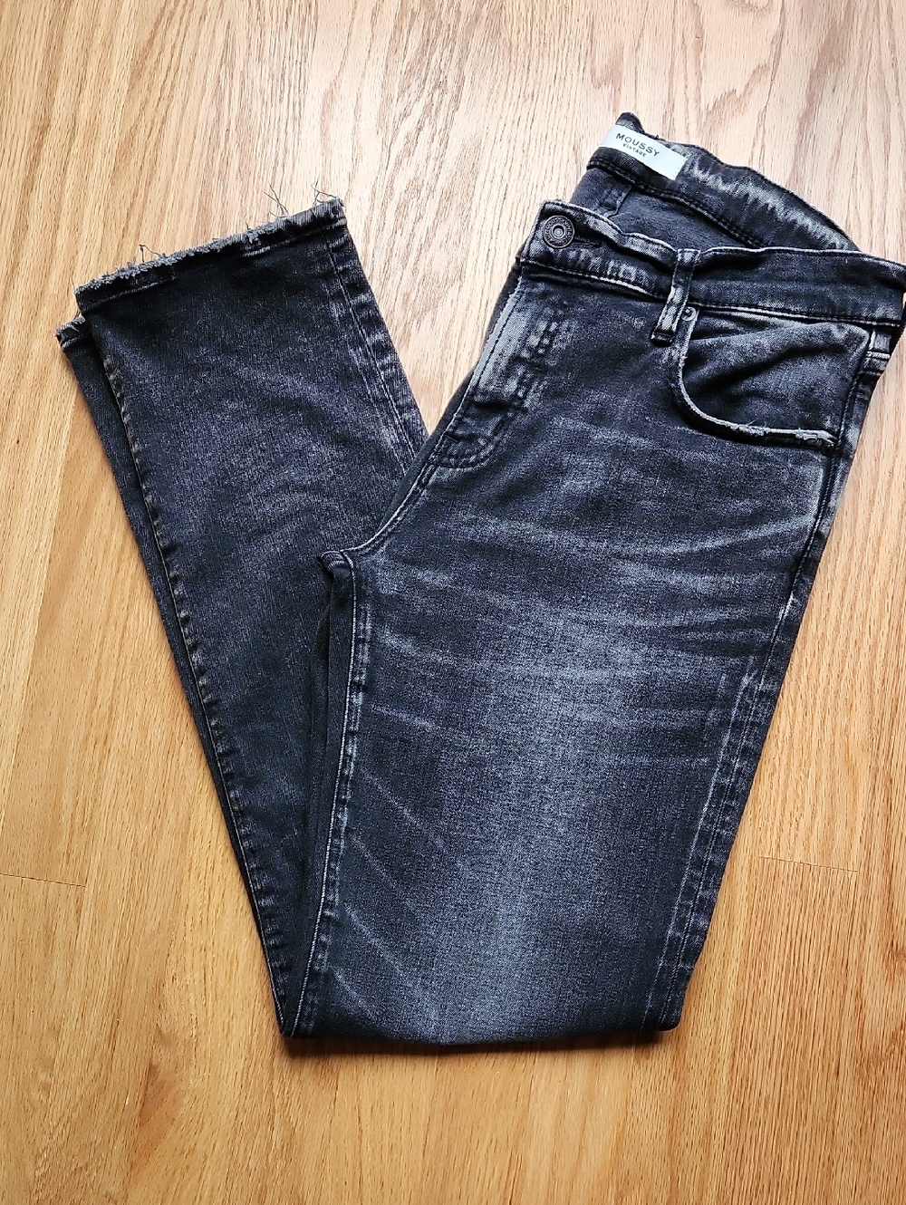 MOUSSY VINTAGE, Black Wash Straight Leg, Size 27